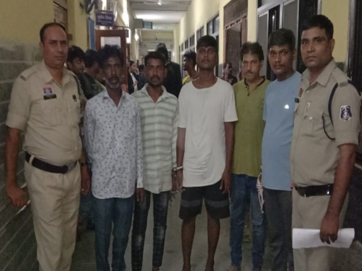 रायपुर जिले में पुलिस अवैध गतिविधियों में लिप्त आरोपियों की धरपकड़ कार्रवाई कर रही है।