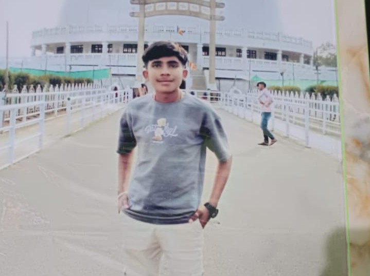 लक्ष्य गजभिए नौवीं में पढ़ता था।