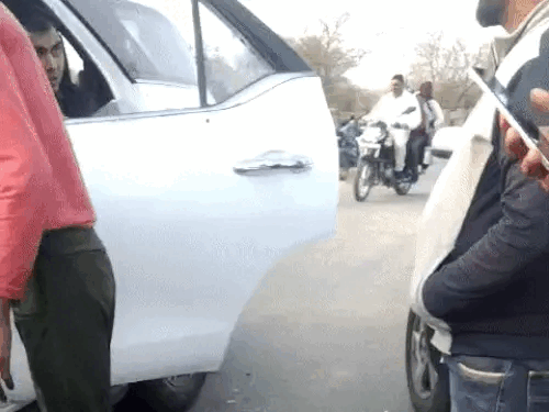बहादुरगढ़ में हुई नफे सिंह राठी हत्याकांड के दौरान का वीडियो फुटेज। - Dainik Bhaskar