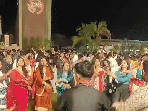 डांडिया पर थिरके बिलासपुरियंस।