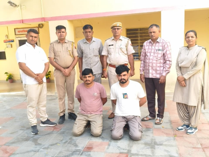 गिरफ्तार आरोपी में प्रकाश के खिलाफ पहले परीक्षा अधिनियम समेत 7 मामले दर्ज है।