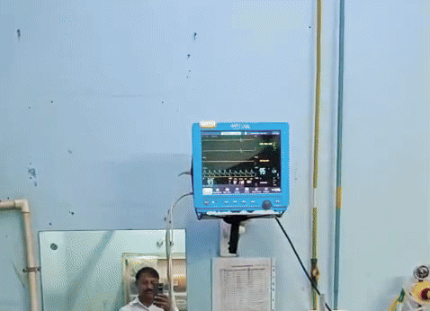 अस्पताल में घायल अवस्था में पड़ा बदमाश।