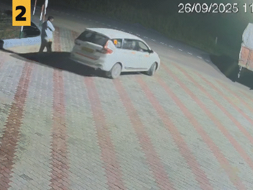 विजय को रोकने पर प्रदीप और मानसिंह रुक गए। इस दौरान विजय ने कार की खिड़की पर जाकर बातचीत की।