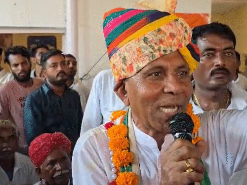 मेवाराम ने शनिवार को कई कार्यक्रमों में हिस्सा लिया। कांग्रेस में वापसी पर समर्थकों ने भी फूल बरसाकर उनका स्वागत किया।