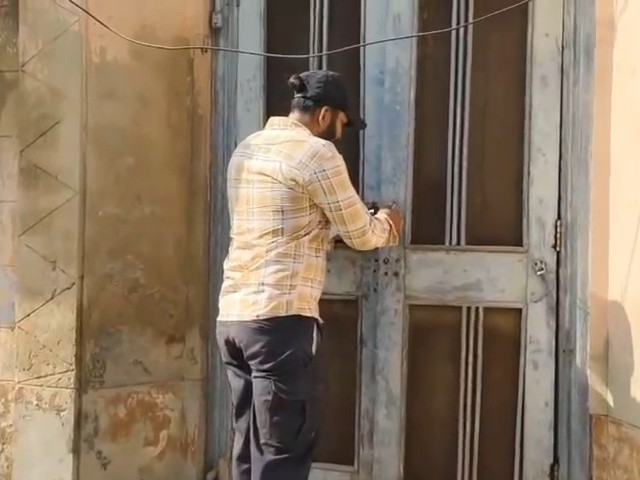 फाजिल्का में तीन बंद घरों में चोरी:  दरवाजे तोड़कर घुसे चोर; पानी की टोंटियां-सिलेंडर समेत अन्य सामान ले गए – Fazilka News