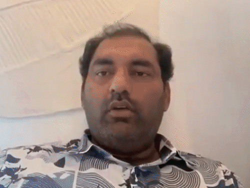 कांग्रेस विधायक अनिरुद्ध ने प्रदूषण फैला रही अरबिंदो फार्मा के कुछ वीडियो भी शेयर किए हैं। - Dainik Bhaskar