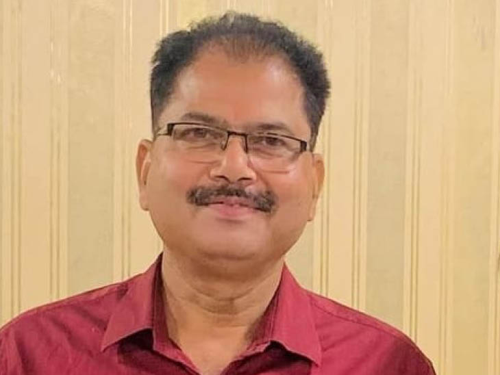 आरोपी के खिलाफ दर्ज FIR के अनुसार ब्लॉक चिकित्सा अधिकारी डॉ. जगदीश प्रसाद सुंडा ने अपनी जांच में सुरेश चौहान को झोलाछाप नीम हकीम डॉक्टर पाया है।
