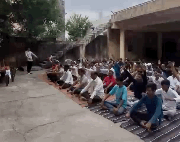 बड़ी संख्या में कार्यकर्ता मौजूद रहे