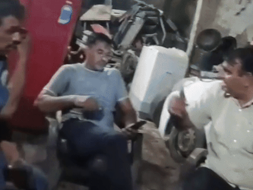 In the garage, a person secretly made a video of SHO Vinod Sharma.