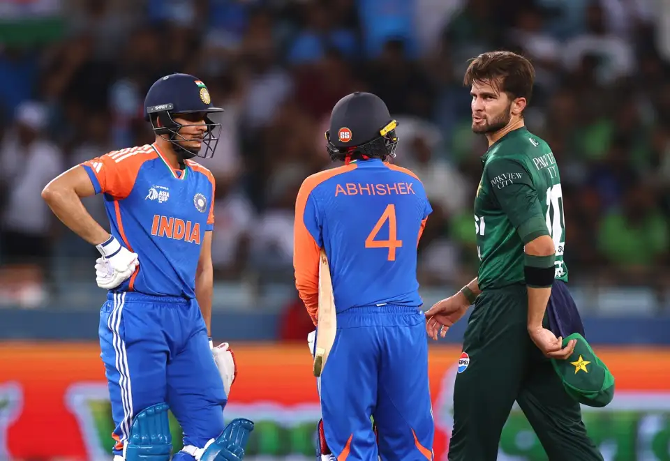 Asia Cup 2025 Final Photos: टीम इंडिया का बिना ट्रॉफी जीत सेलिब्रेट, बुमराह का रऊफ को प्लेन क्रैश रिप्लाई, यहां देखिए पूरे एशिया कप का रोमांच