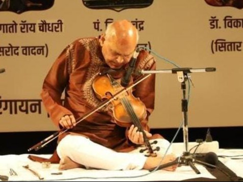 जयपुर के सुप्रसिद्ध वायलिन वादक पंडित सुरेश गोस्वामी 15 अक्टूबर, शाम 6.30 बजे लन्दन के नेहरू सेंटर में अपनी प्रस्तुति देंगे। - Dainik Bhaskar