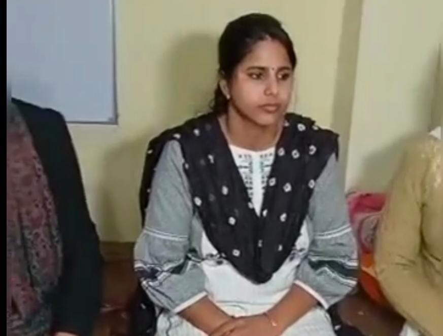 उपयंत्री वर्षा मिश्रा