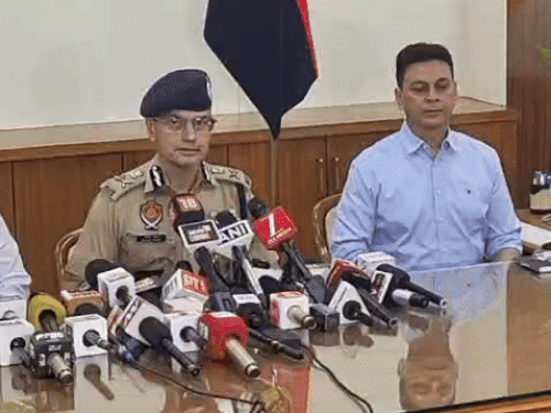 पंजाब के DGP गौरव यादव ने कहा कि बाढ़ के बाद से ही बॉर्डर पर सुरक्षा बढ़ा दी है। - Dainik Bhaskar