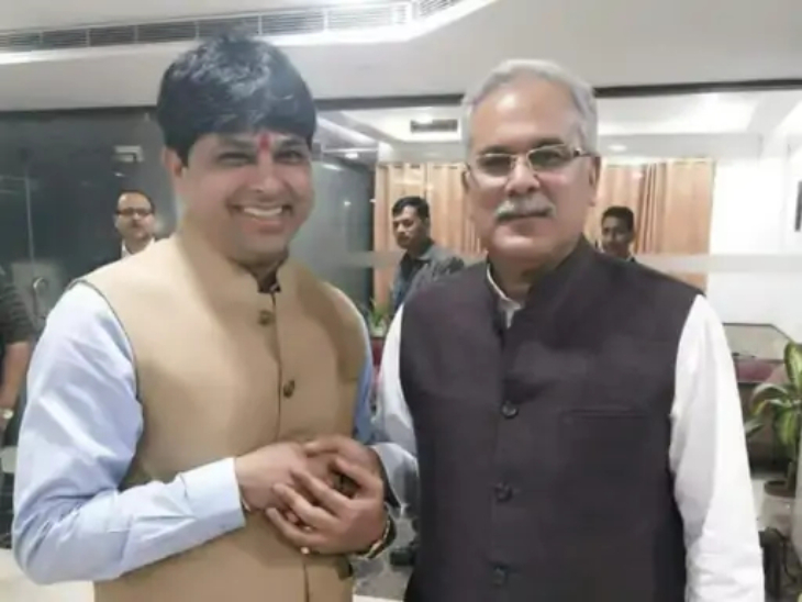 पूर्व सीएम भूपेश बघेल के साथ कारोबारी सूर्यकांत तिवारी। (फाइल फोटो)