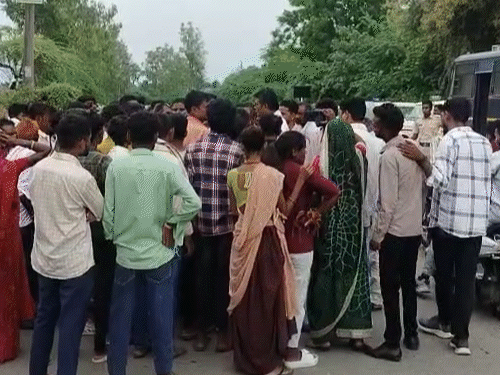 चोरी के आरोपी की मौत की अफवाह से लोगों में फैला आक्रोश।