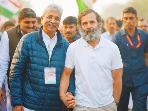 Rao Narendra Singh with Congress leader Rahul Gandhi during India Yato Yatra.