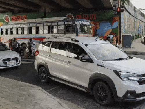 जालंधर शहर का पीएपी चौक जहां ई चालान काटने की तैयारी से पहले रोड पर जेब्रा लाइन बनाई गई हैं। - Dainik Bhaskar