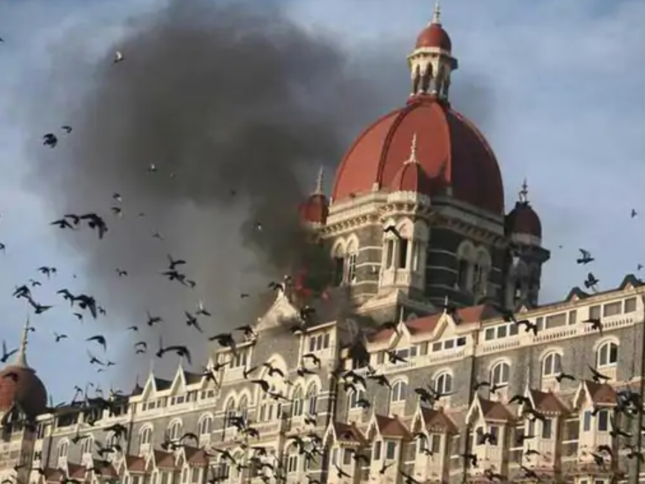 26 नवंबर को मुंबई के होटल ताज में आतंकियों ने शाम के समय एंट्री ली थी।
