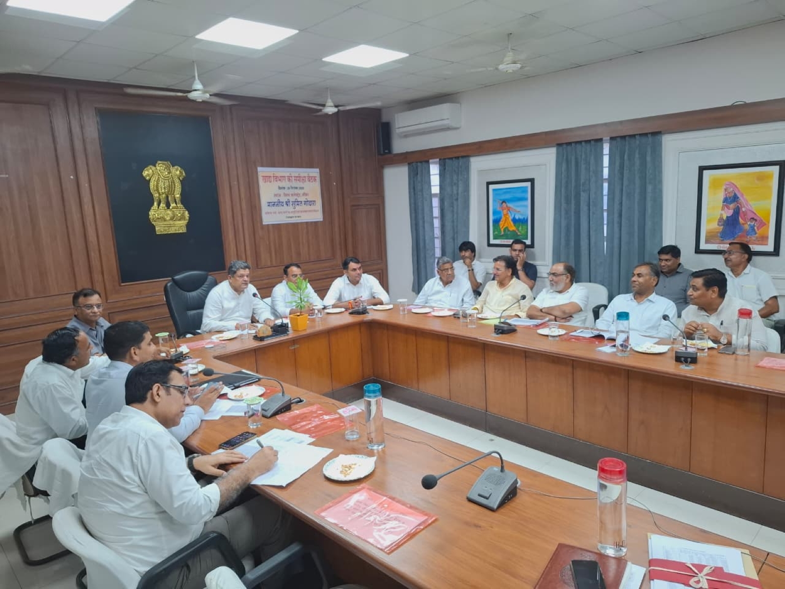 Food and Civil Supplies Minister Godara reviewed the schemes in the ...