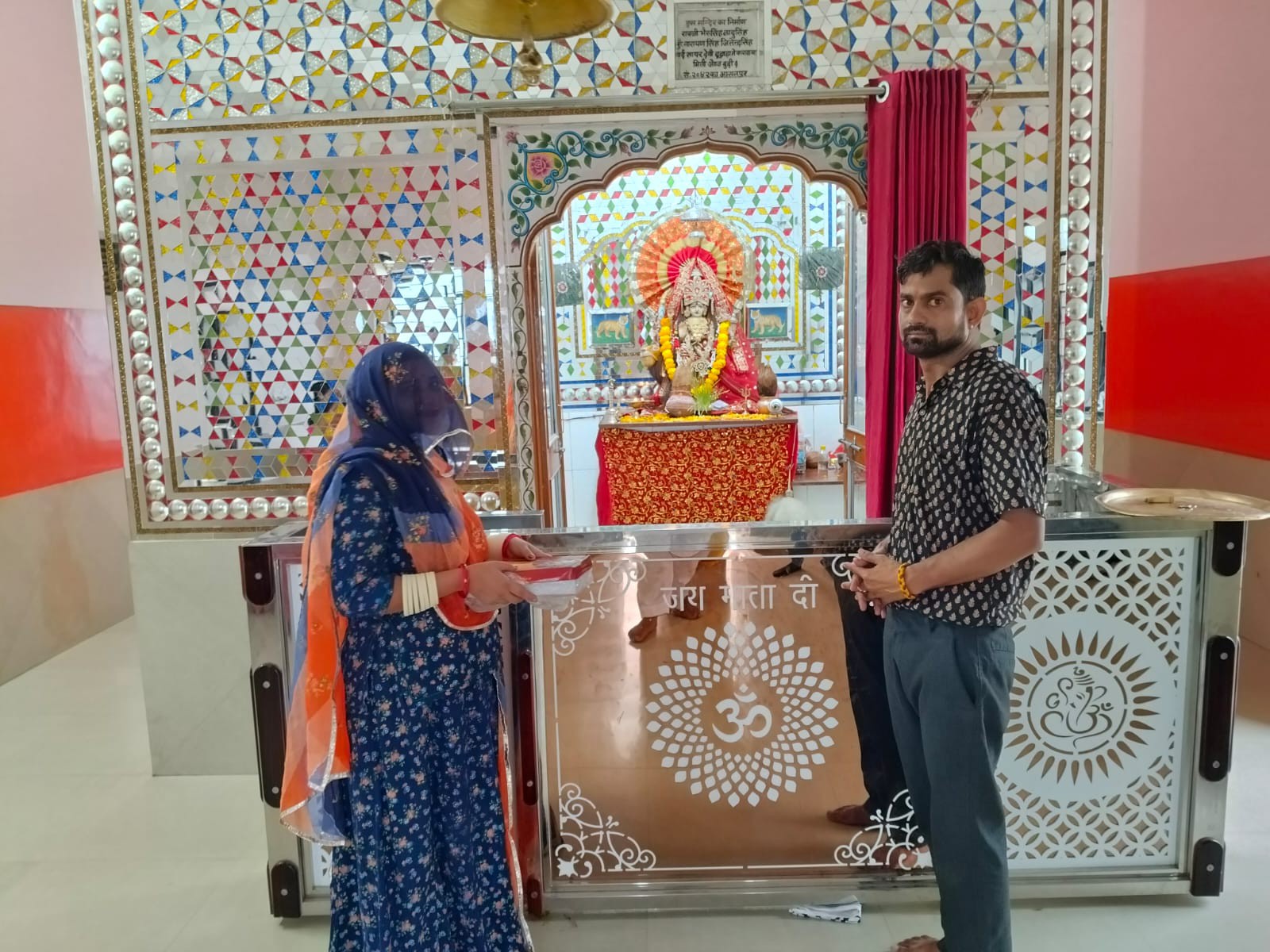 शारदीय नवरात्रि के अवसर पर आयोजित इस उत्सव में देशभर से हजारों श्रद्धालु पहुंचे।