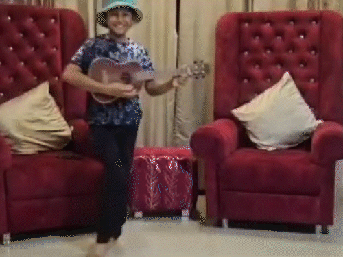 वीर शर्मा अलग-अलग टीवी सीरियल्स में काम कर चुका था।