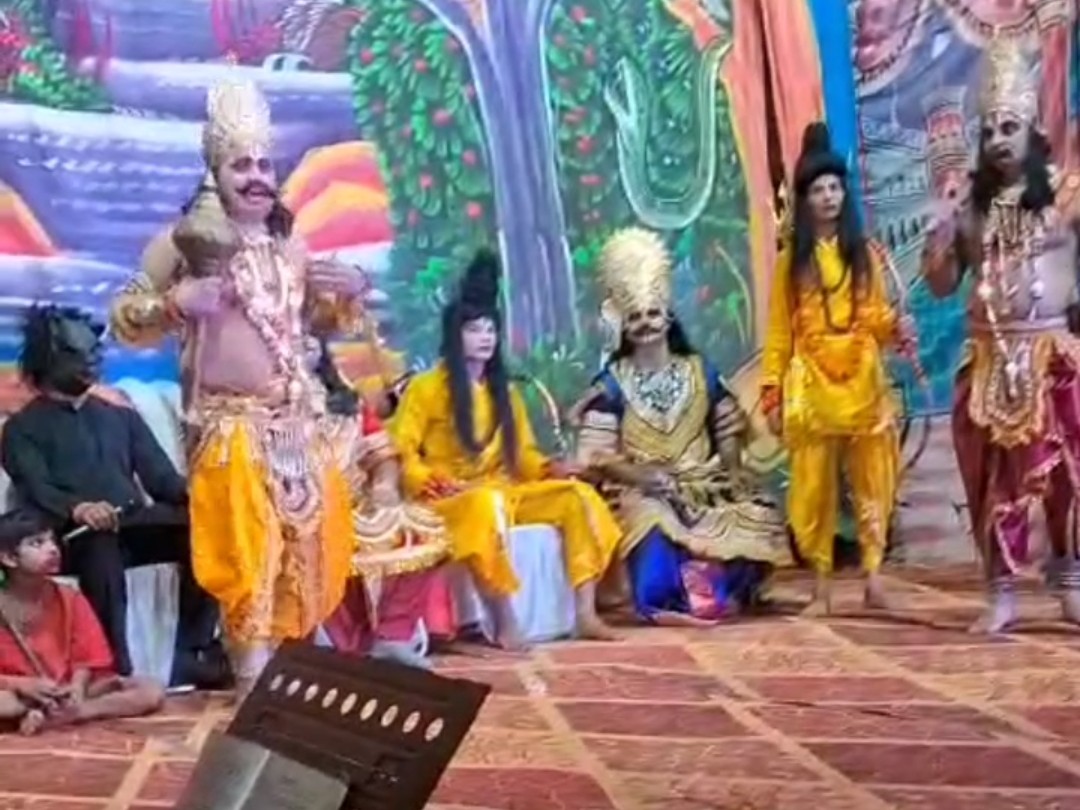 Angad-Ravan dialogue, Laxman Shakti staged in Soraon Ramlila
