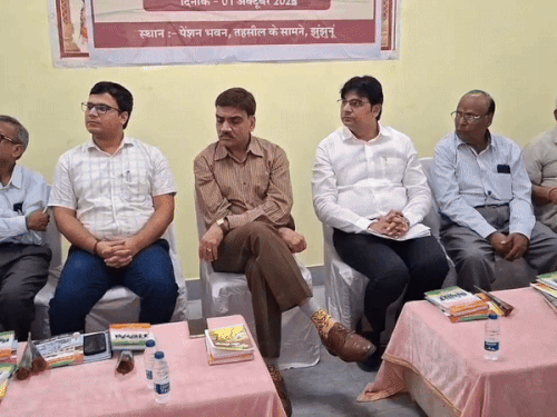 कलेक्टर बोले- बुजुर्ग हमारी धरोहर, स्वास्थ्य सुरक्षा का रखें खयाल