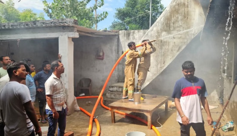 The accused set the house on fire. The fire brigade team reached the spot and extinguished the fire.