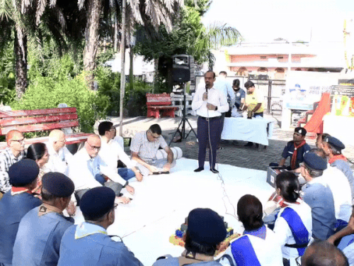 कार्यक्रम को संबोधित करते जिला कलेक्टर कानाराम।