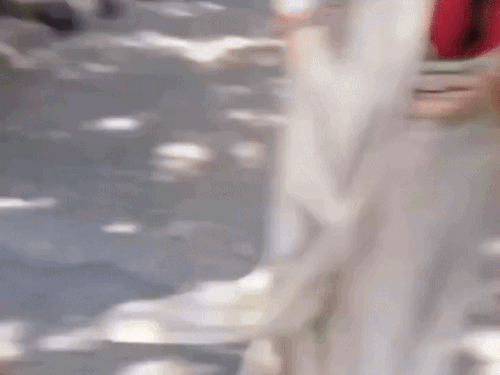 गुरुग्राम में कैब ड्राइवर के साथ बहस करती महिला पैसेंजर। - Dainik Bhaskar