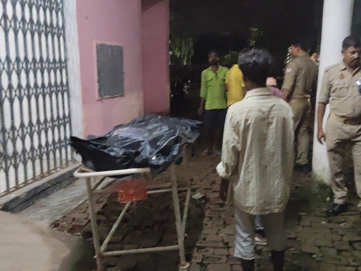 Youth dies after being hit by a train in Chandauli