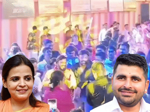 बाड़मेर में निर्दलीय विधायक रविंद्र सिंह भाटी और बाड़मेर विधायक डॉ. प्रियंका चौधरी ने गरबा डांस किया।