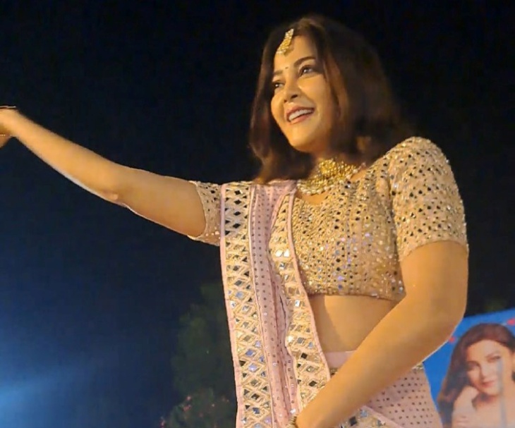 फिल्म हीरोइन कावेरी प्रियम।
