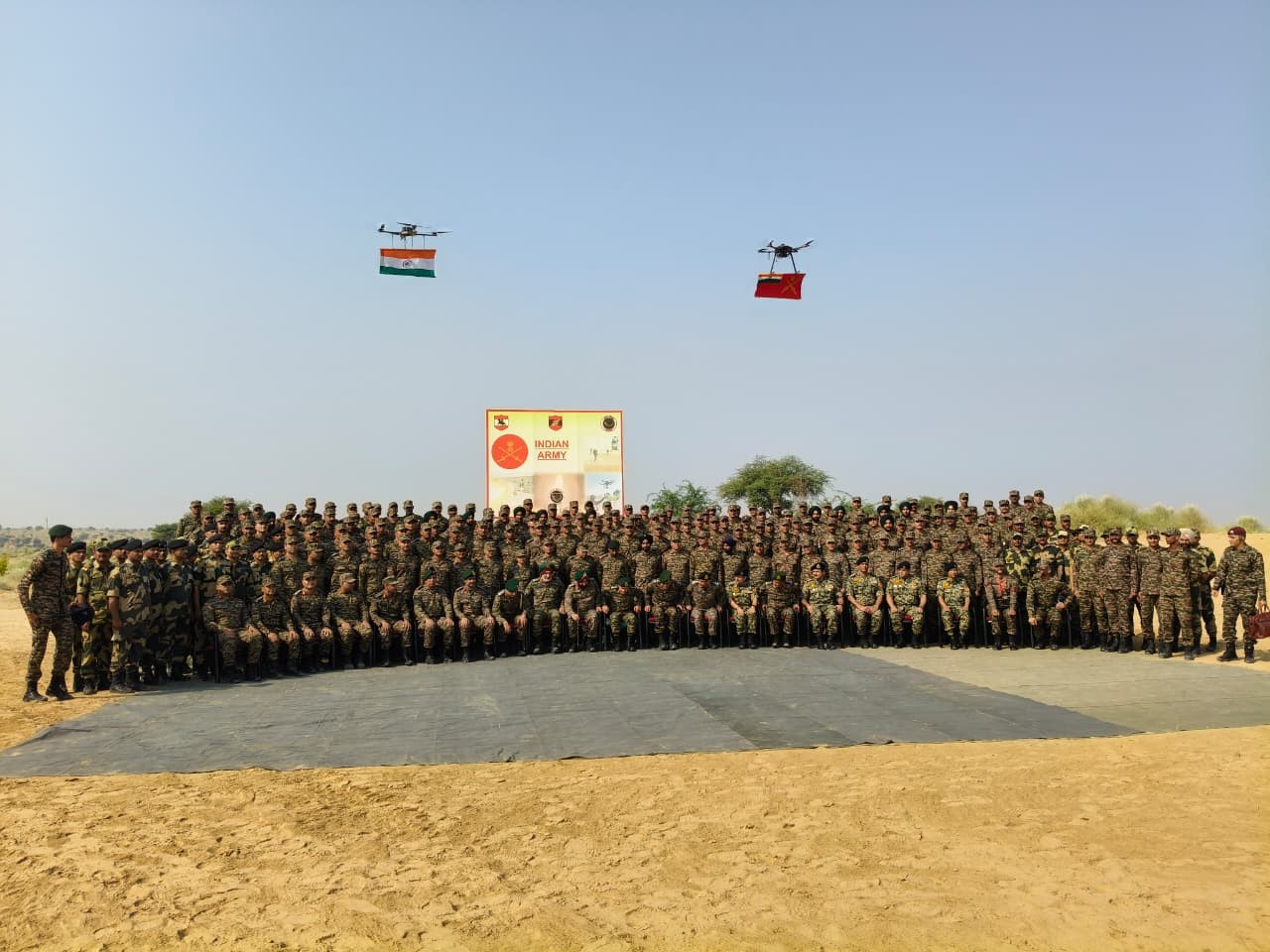 Army Chief General Upendra Dwivedi met the soldiers and officials in the village 22 MD of Ghadasana in Sriganganagar.