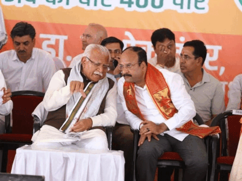 Just before the Lok Sabha elections, Meenu Beniwal joined the BJP.