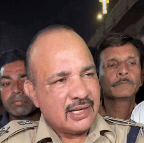 DCP King Dogra talking to media about complaint and FIR