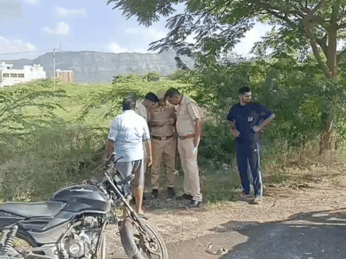 वारदात के बाद मौके पर पहुंची थी पुलिस।