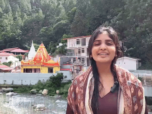 गुजरात के सूरत से आई श्रद्धालु।