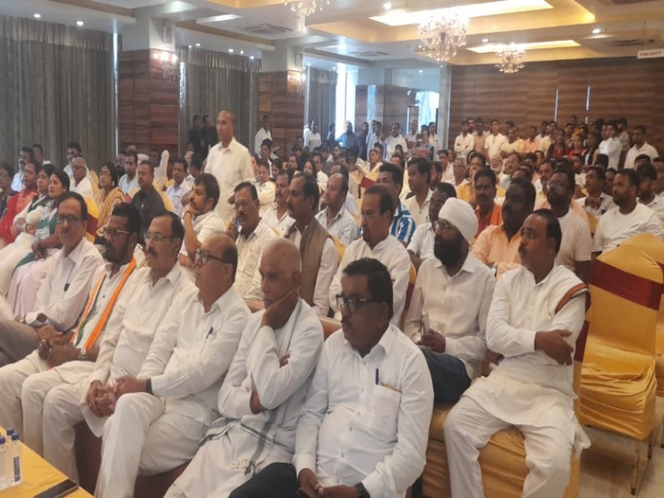 बड़ी संख्या में कांग्रेस कार्यकर्ता हुए शामिल।