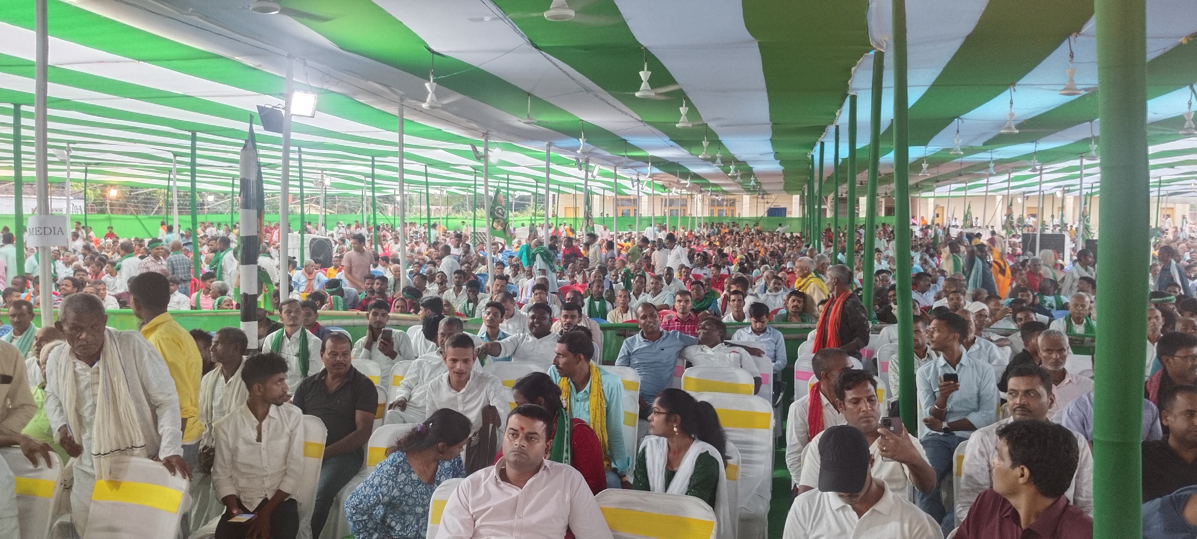 राजद ने बनाई विधानसभा चुनाव जीतने की नई रणनीति:  बूथ के कार्यकर्ता रोज 100 मतदाताओं के घर पीएंगे चाय, 15 सदस्यीय कमेटी बनाई – Begusarai News