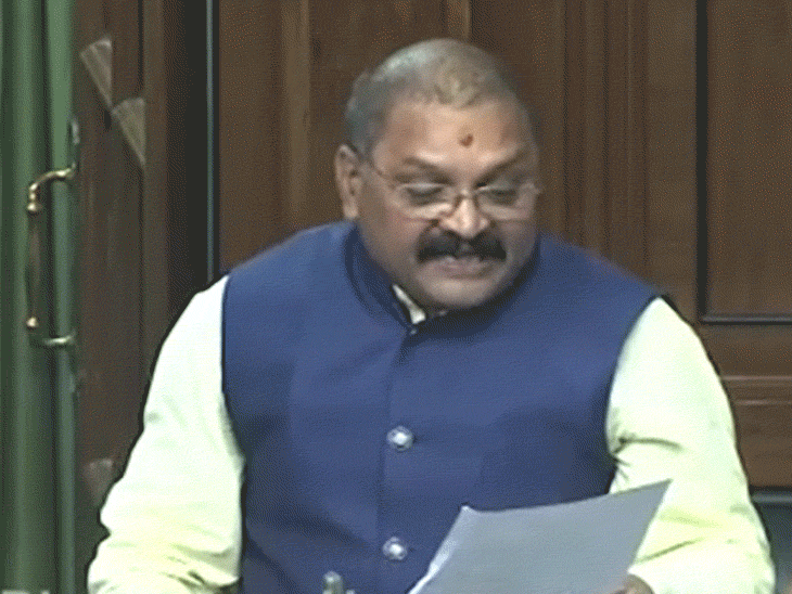 सांसद संतोष पांडेय।