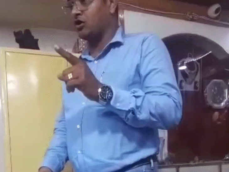 भाजपा नेता मुक्तेश का धमकी देता हुआ वीडियो।