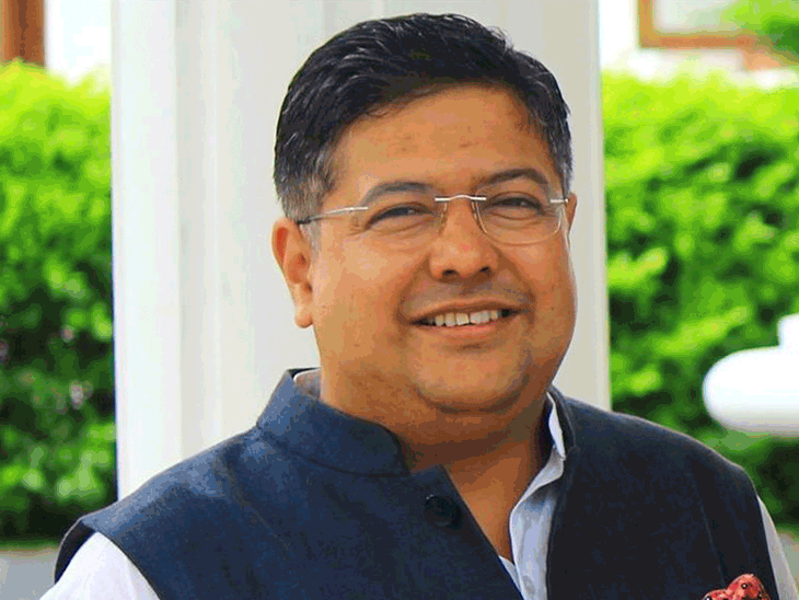 विधायक कुलदीप राठौर और आशीष बुटेल।