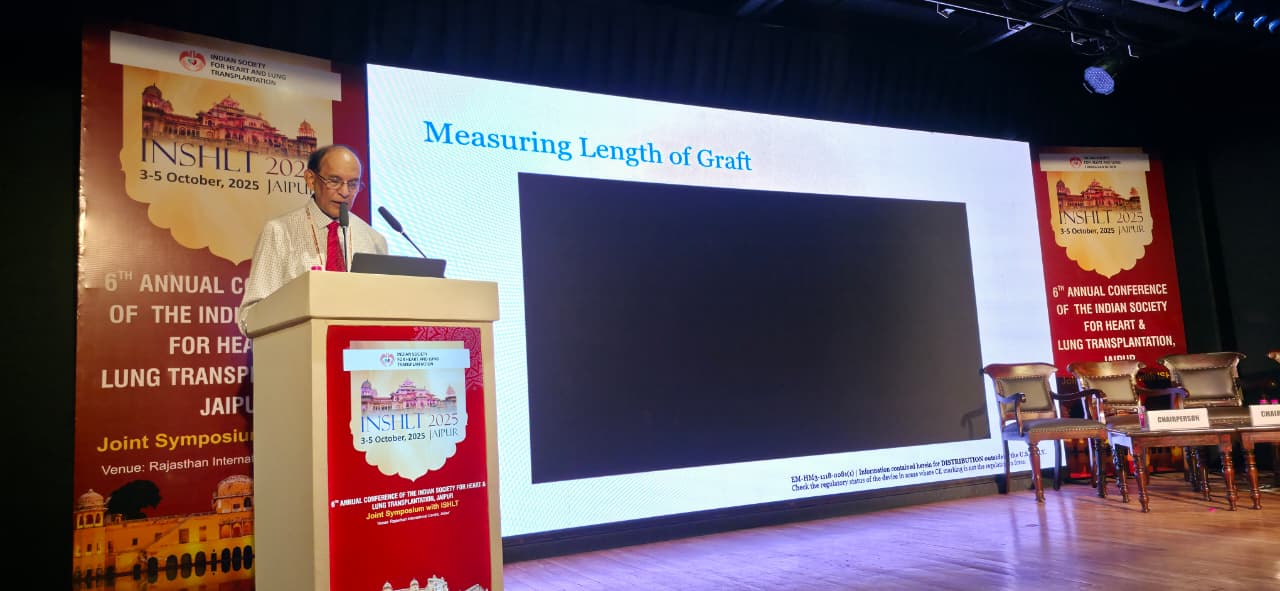डॉ. रविकांत पोरवाल ने हार्ट और लंग ट्रांसप्लांट के मरीजों में टीबी होने पर उसके इलाज पर, डॉ. सुलेखा सक्सेना ने एकमो तकनीक पर अपनी रिसर्च साझा की।