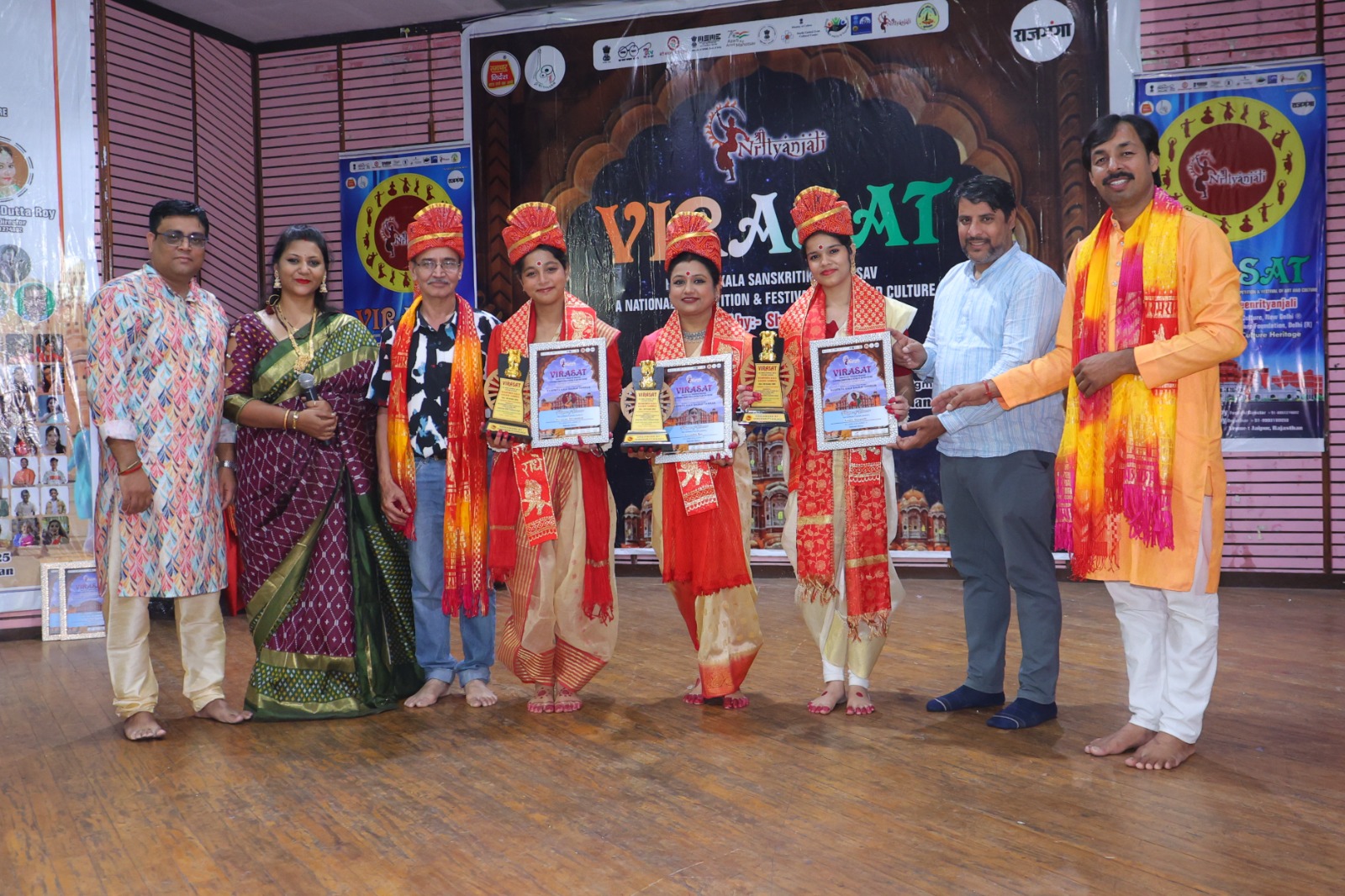 म्यूजिक थेरेपिस्ट धर्मवीर भाटिया और डॉ. रागिनी ईश्वर ने दर्शकों के लिए एक विशेष म्यूजिक थेरेपी सेशन प्रस्तुत किया, जिसे सभी ने बेहद सराहा