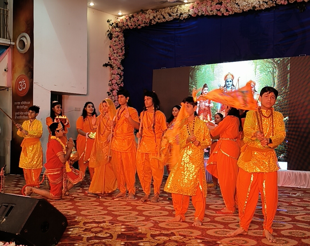 रावण पर विजय पाने के बाद भगवान राम का राज्याभिषेक।