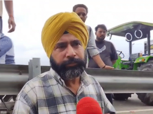 बस कंडक्टर सतनाम सिंह ने हादसे के बारे में बताया।
