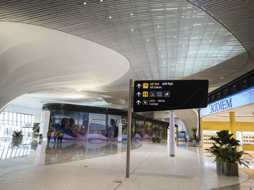 Navi Mumbai Airport Terminal has been developed in lotus design. Regular flights will start from December. - Dainik Bhaskar