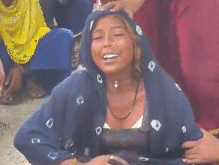 सोमवार देर रात अजमेर में हुई दो बहनों की हत्या के बाद चीख-पुकार मच गई।