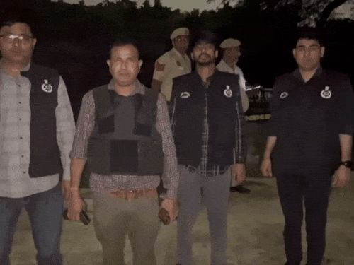 बदमाश जोरा का एनकाउंटर करने वाली पुलिस टीम।